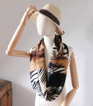 053 foulard soie Kenya ERMSHC Foulard en soie safari