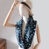foulard en soie leopard bleu canard