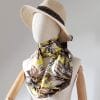 foulard soie fleurie jaune