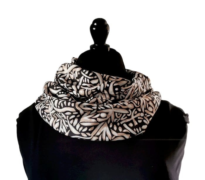 foulard en soie upcyclée motifs abstraits