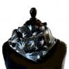 Echarpe Miss Sarah Erable bleu ERMSP-092 bleu 2 snood en soie bleu motif feuille d'erable