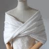 etole mariage chauffe epaules plumetis blanc cassé