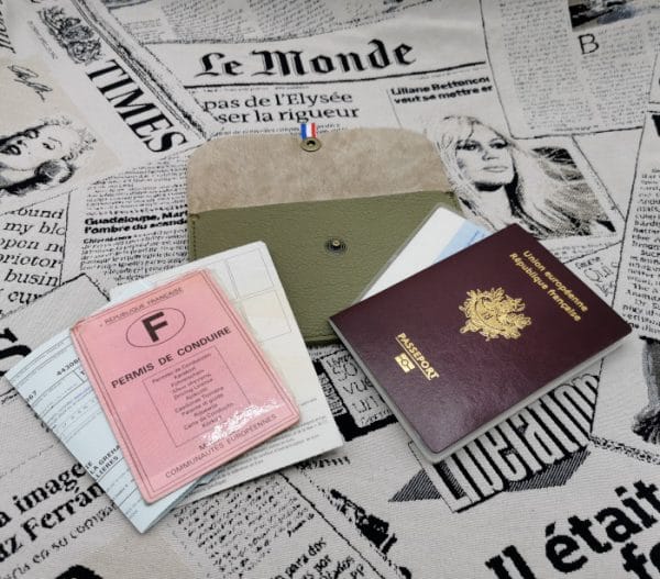 pochette pour papiers d'identité homme en cuir