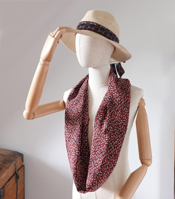 foulard soie femme rouge et noir