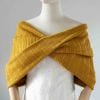 etole mariage tricot torsadé moudarde1 chauffe épaules jaune