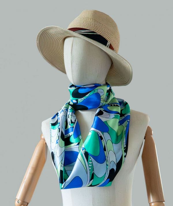 Foulard en satin de soie bleu et vert