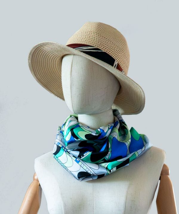 Foulard en satin de soie bleu et vert