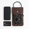 pochette-téléphone-susy-acajou Pochette téléphone en cuir personnalisable Susy